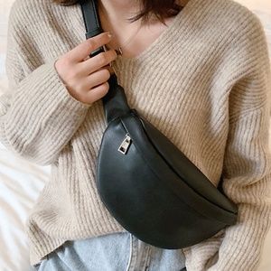 Black Minimalist fanny pack Chic Crossbody bag